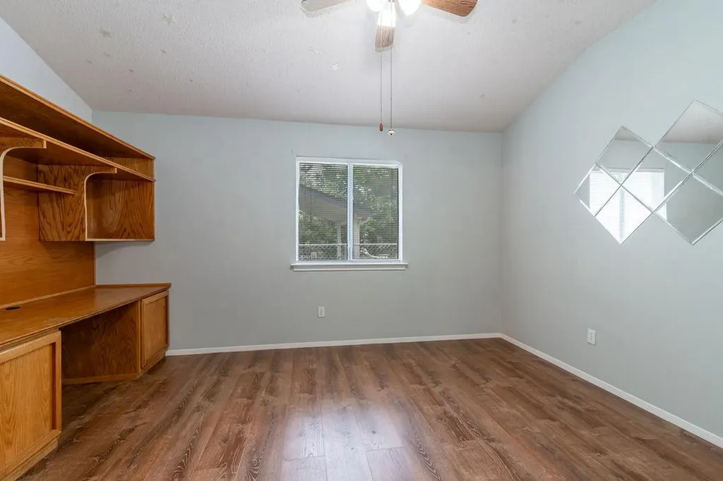 1902 Hollow Tree Boulevard Round Rock TX 78681