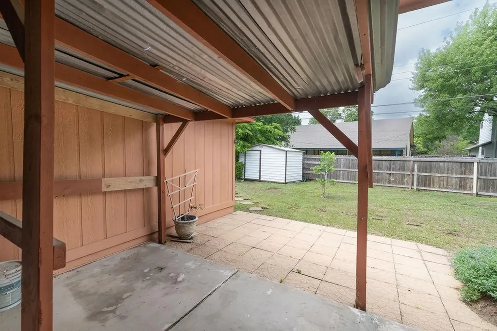 1902 Hollow Tree Boulevard Round Rock TX 78681