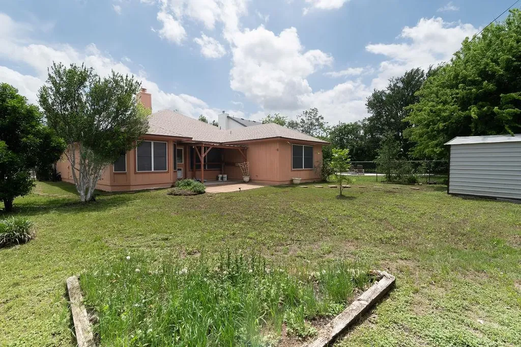 1902 Hollow Tree Boulevard Round Rock TX 78681