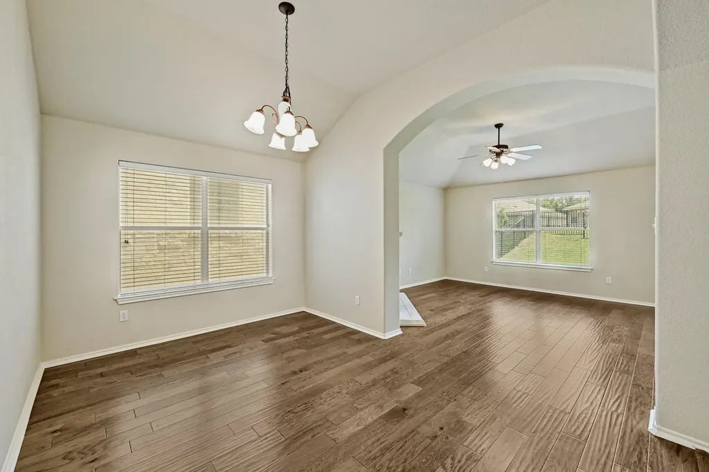 49 White Magnolia Circle Lakeway TX 78734