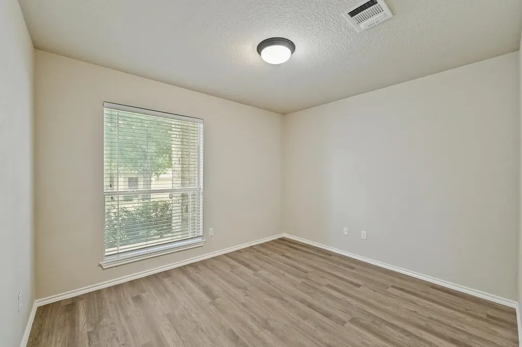 49 White Magnolia Circle Lakeway TX 78734