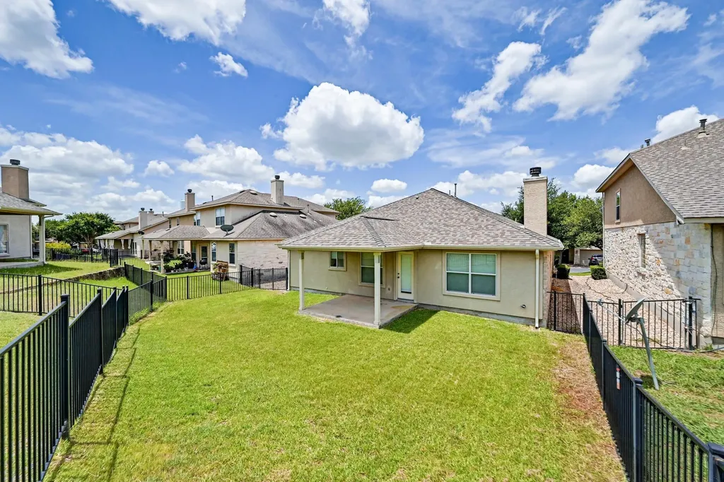 49 White Magnolia Circle Lakeway TX 78734
