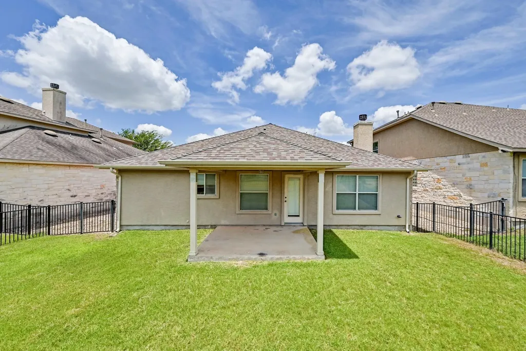 49 White Magnolia Circle Lakeway TX 78734