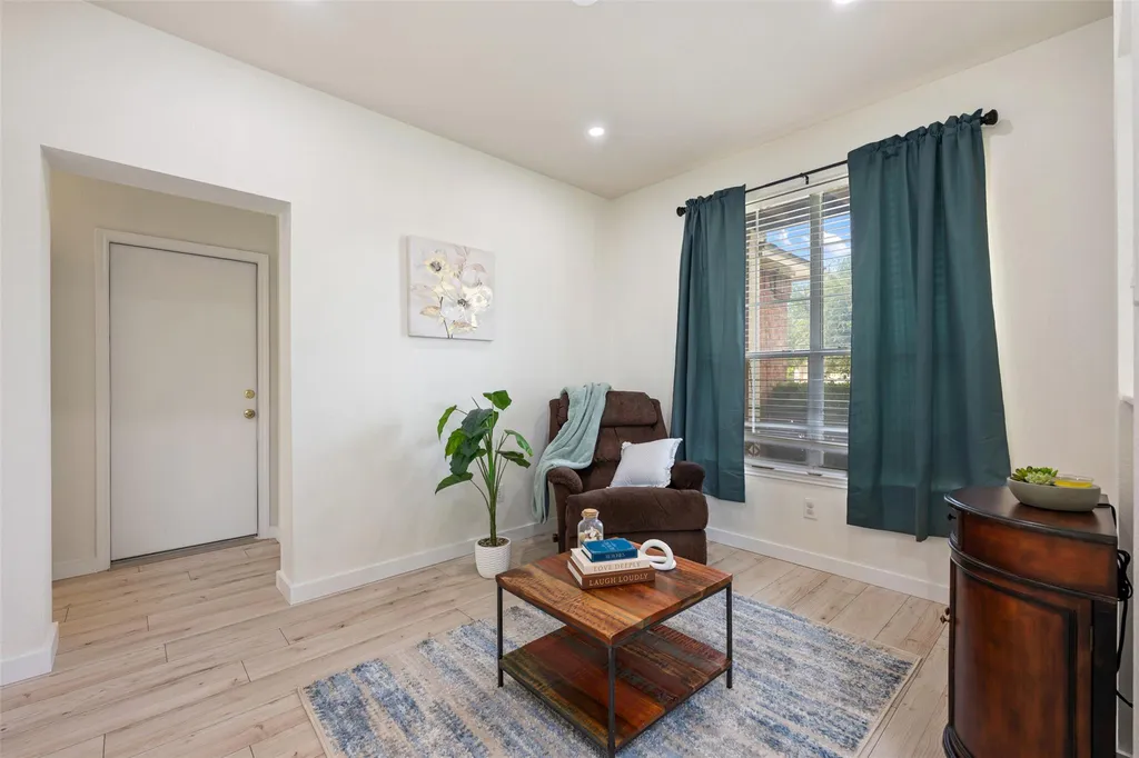 1104 Henderson Drive Leander TX 78641