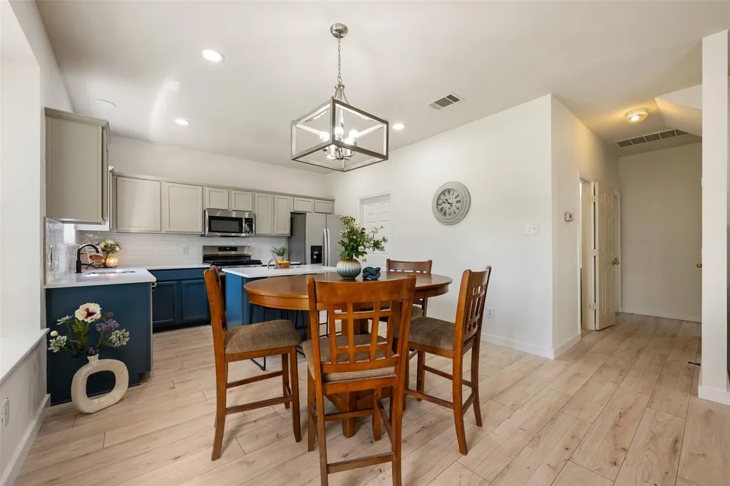 1104 Henderson Drive Leander TX 78641