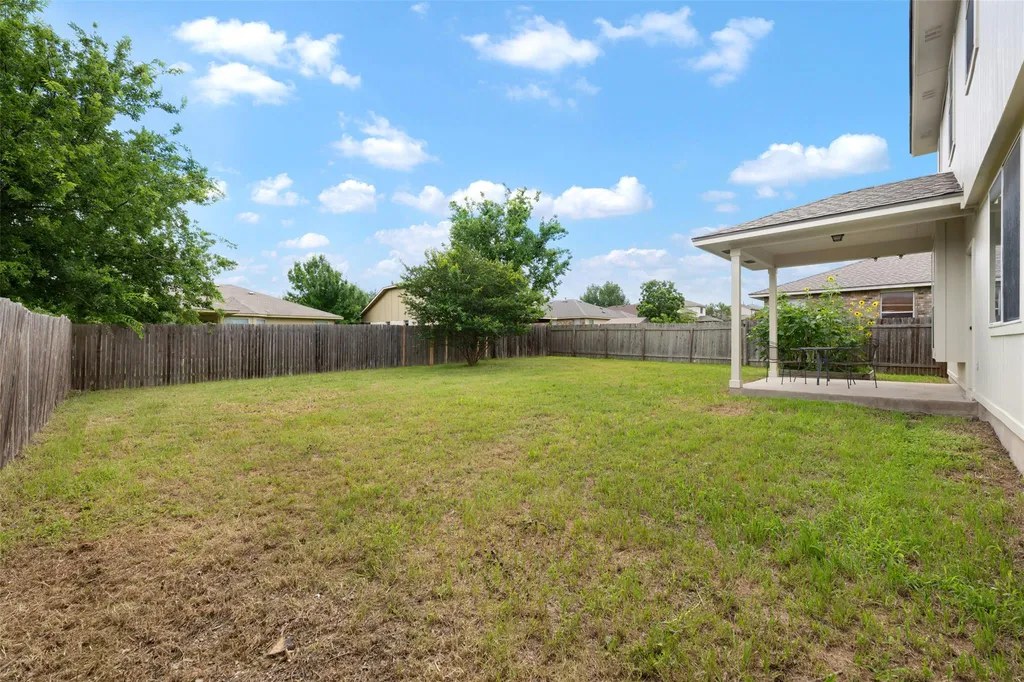 1104 Henderson Drive Leander TX 78641