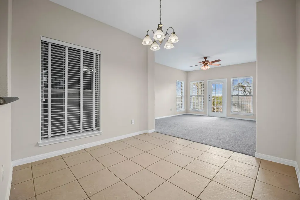 6810 Deatonhill Drive Austin TX 78745