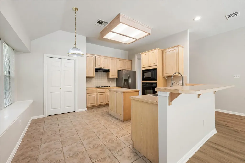 12417 Audane Drive Austin TX 78727
