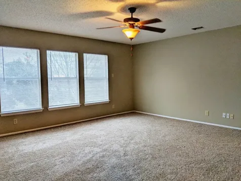 4507 Sherwood Way San Antonio TX 78217