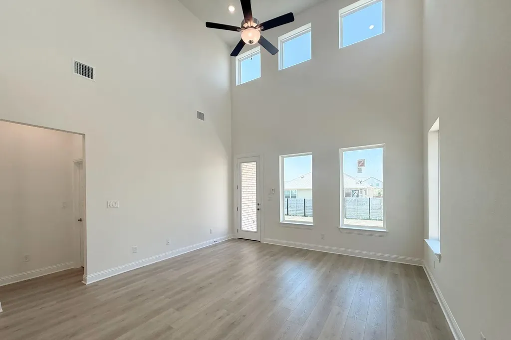 1033 Stonehill Drive Georgetown TX 78633