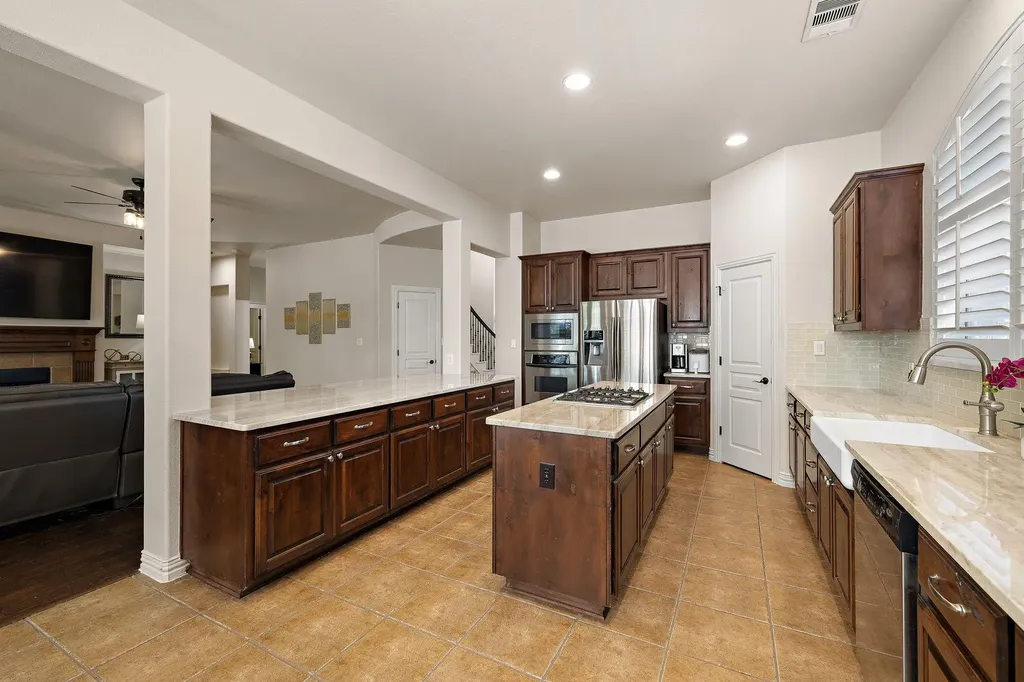 2237 Hamlet Circle Round Rock TX 78664