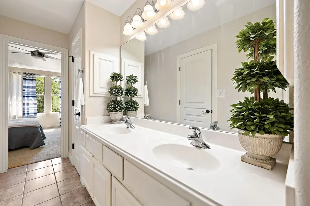 2237 Hamlet Circle Round Rock TX 78664