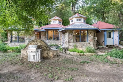 7689 Delwau Lane Austin TX 78725