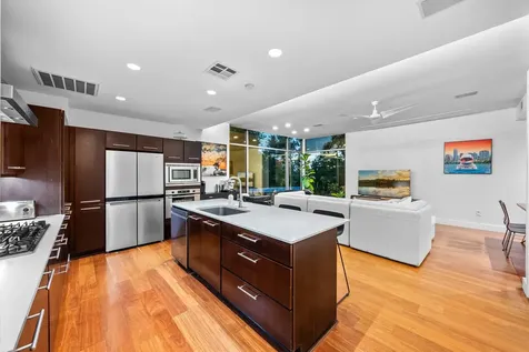 7689 Delwau Lane Austin TX 78725