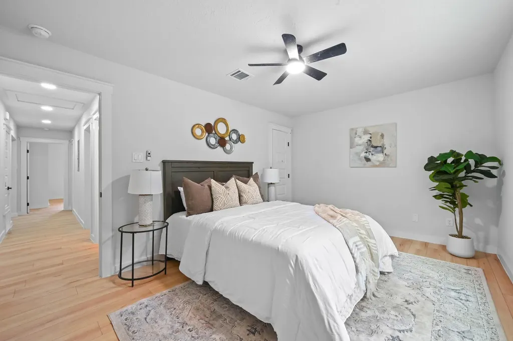 827 Clearfork Street Lockhart TX 78644