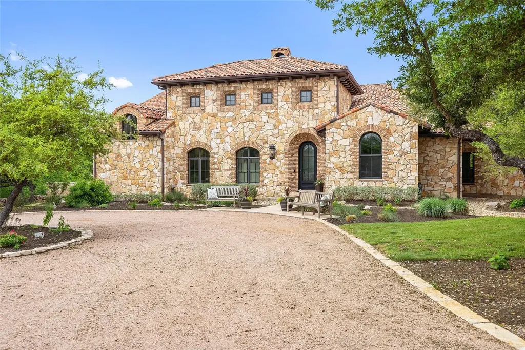 808 Rivercliff Drive Spicewood TX 78669