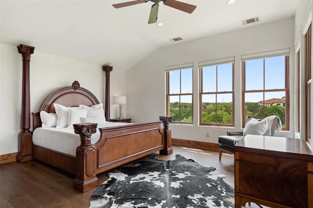808 Rivercliff Drive Spicewood TX 78669