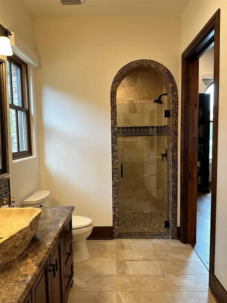 808 Rivercliff Drive Spicewood TX 78669