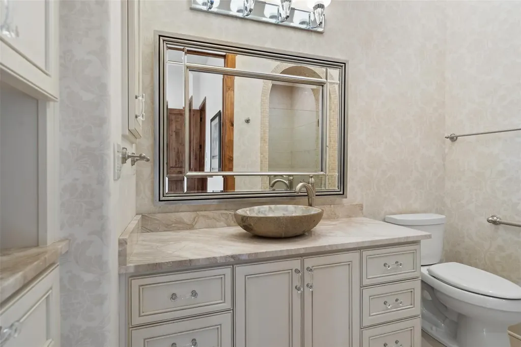 808 Rivercliff Drive Spicewood TX 78669