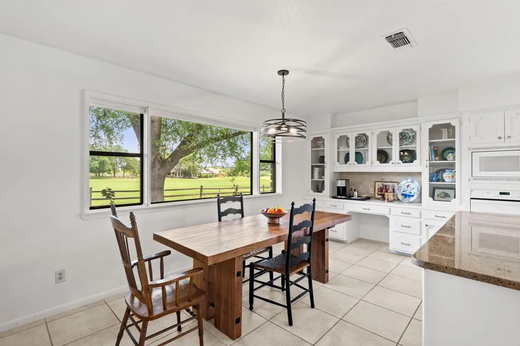 618 Hi Stirrup Horseshoe Bay TX 78657