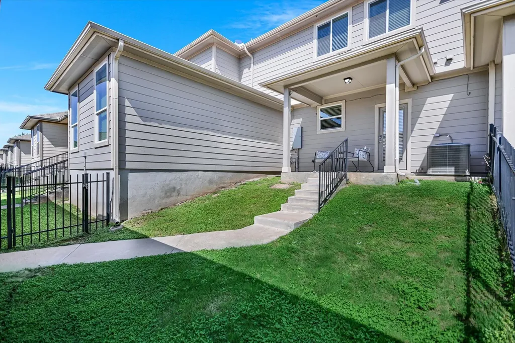 419 N Heatherwilde Boulevard Pflugerville TX 78660