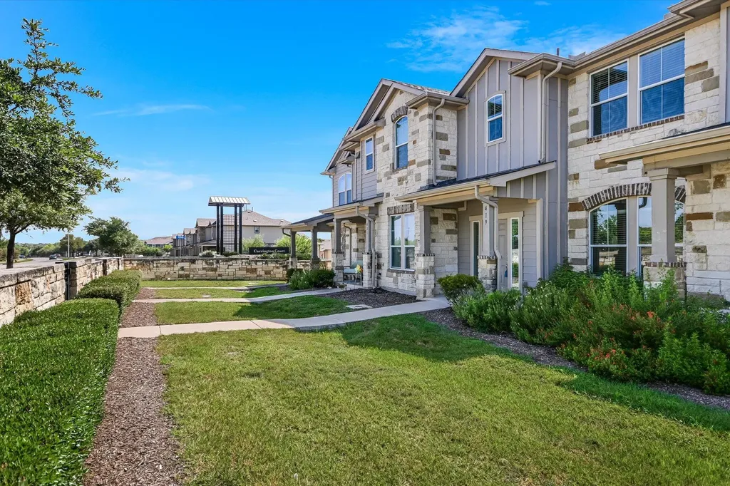419 N Heatherwilde Boulevard Pflugerville TX 78660