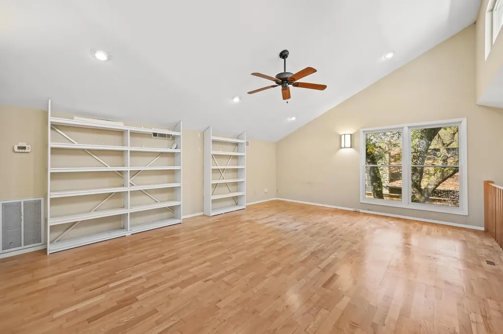 8504 Tallwood Drive Austin TX 78759