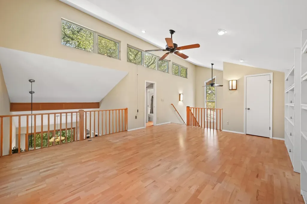8504 Tallwood Drive Austin TX 78759