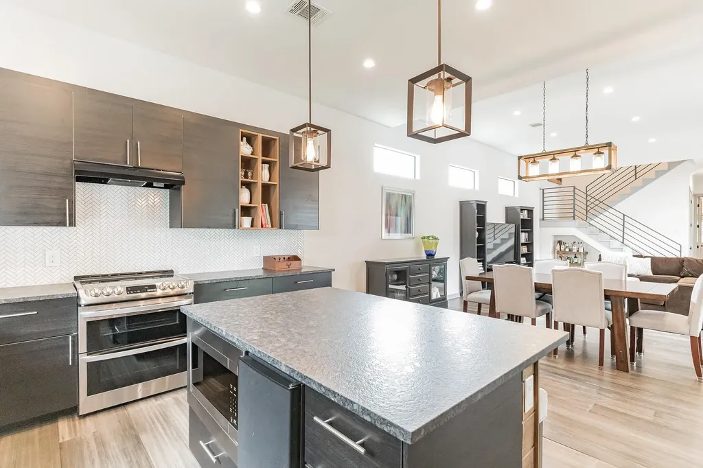 16001 Pool Canyon Road Austin TX 78734