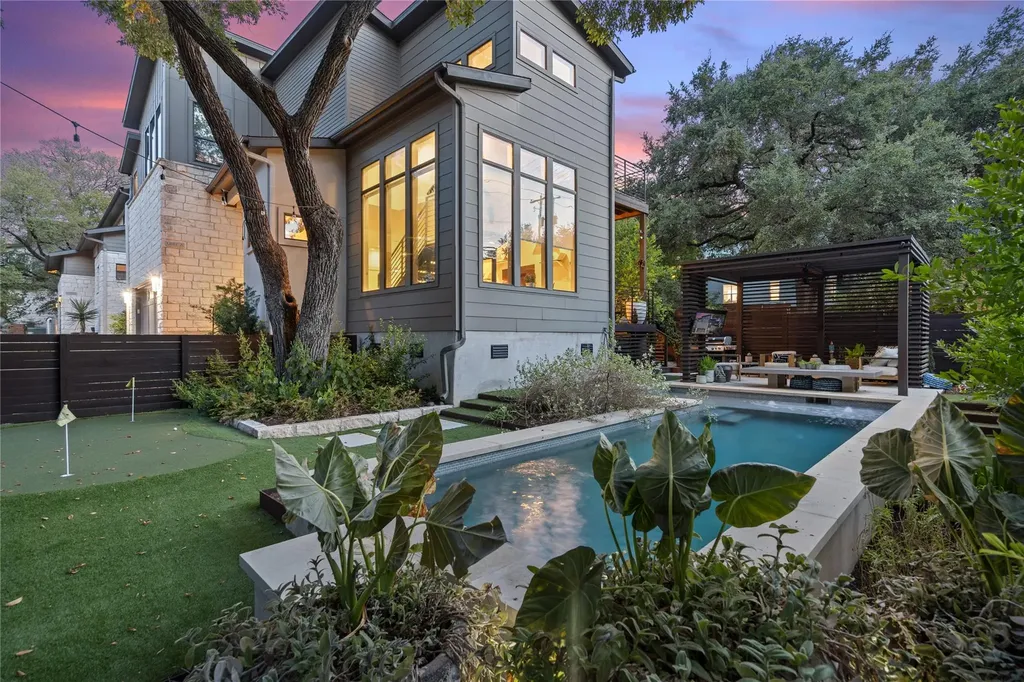 2811 Del Curto Road Austin TX 78704