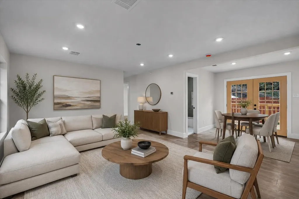 8801 Little Walnut Drive Austin TX 78753