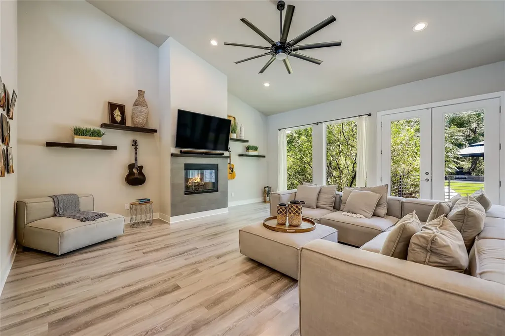 20702 Post Oak Drive Lago Vista TX 78645