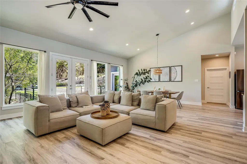 20702 Post Oak Drive Lago Vista TX 78645