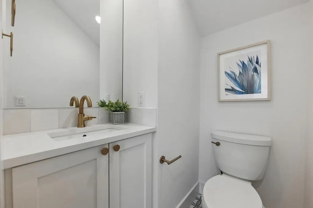 2105 Sl Davis Avenue #2 Austin TX 78702