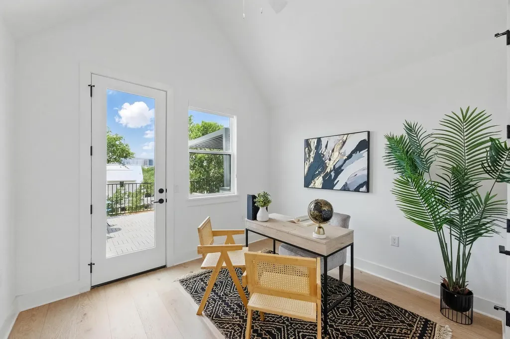 2105 Sl Davis Avenue #2 Austin TX 78702