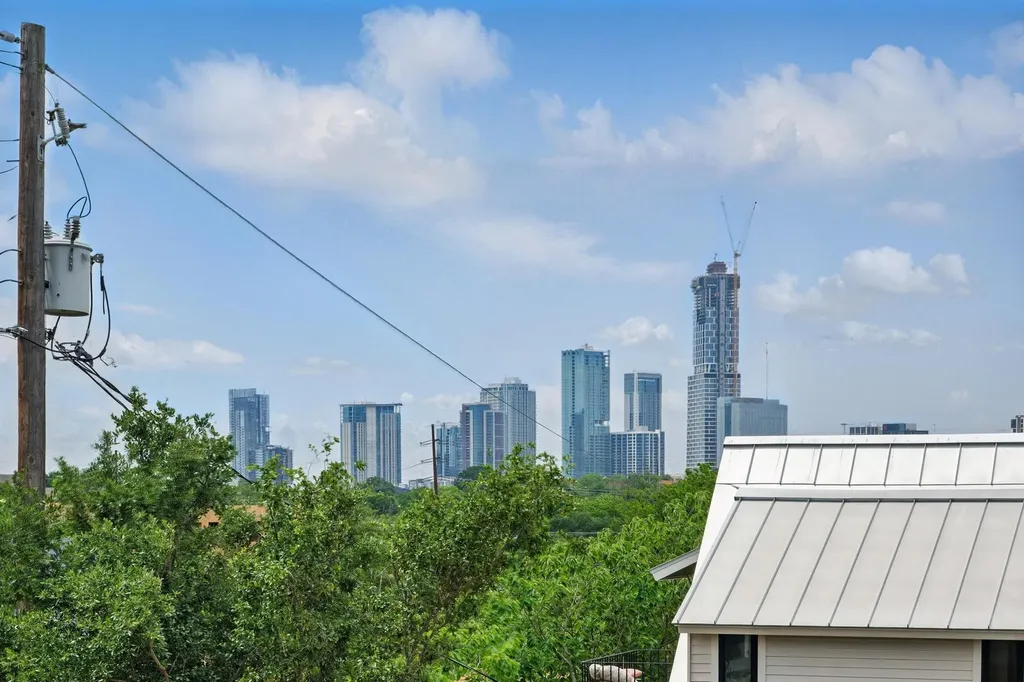 2105 Sl Davis Avenue #2 Austin TX 78702