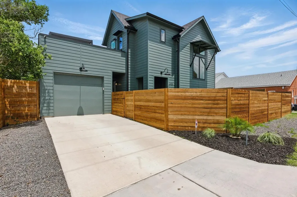 2105 Sl Davis Avenue #2 Austin TX 78702