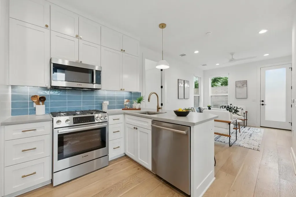 2105 Sl Davis Avenue #2 Austin TX 78702