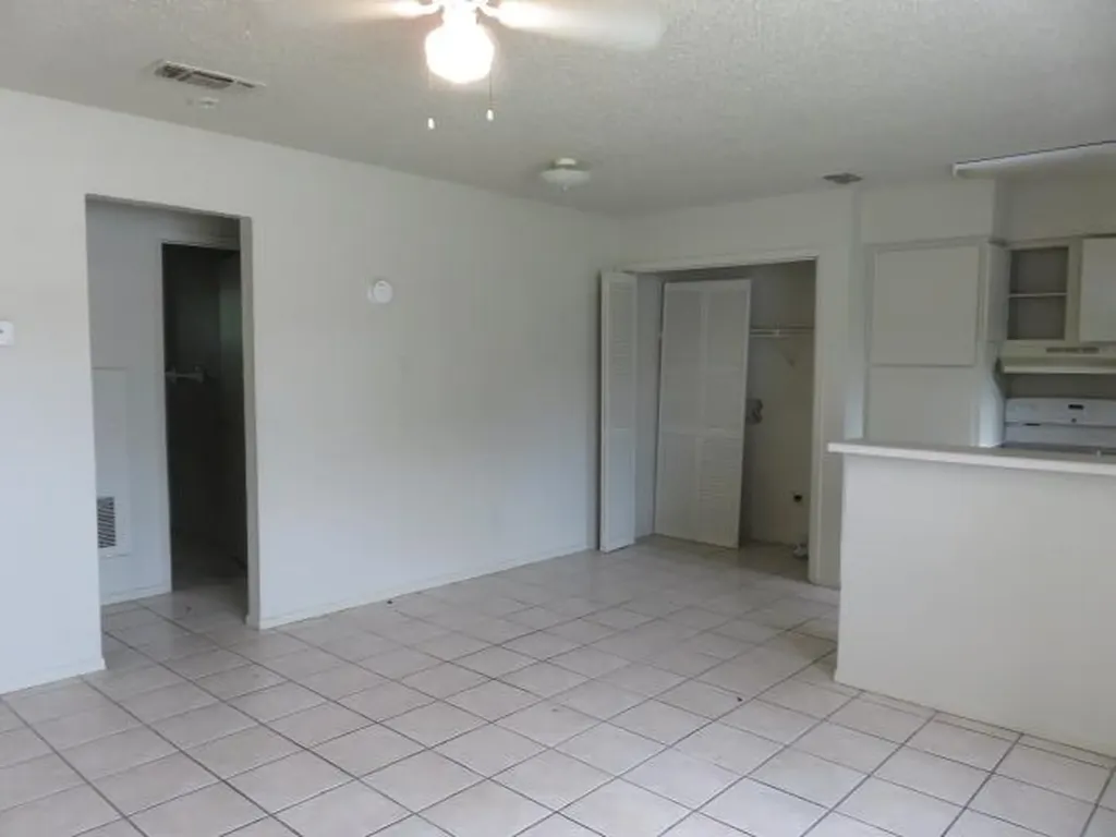 516 Lenora Drive Taylor TX 76574