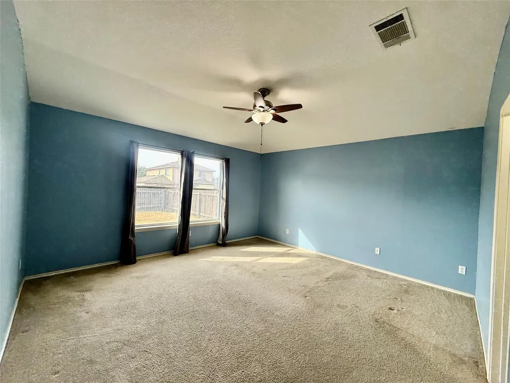 12820 Waynespur Lane Elgin TX 78621