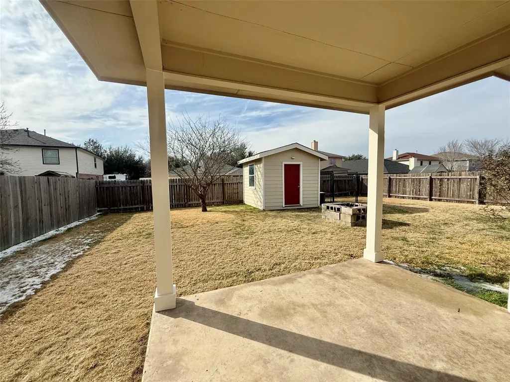 12820 Waynespur Lane Elgin TX 78621