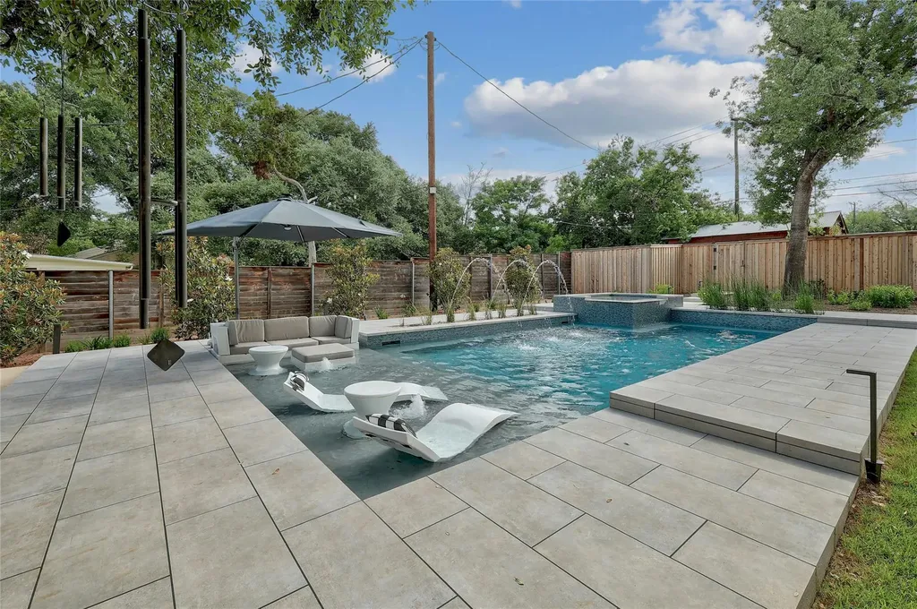 4703 Highland Terrace Austin TX 78731