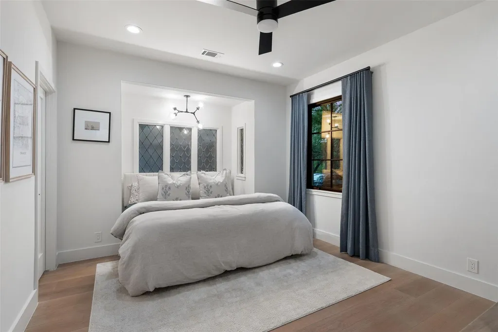 4703 Highland Terrace Austin TX 78731