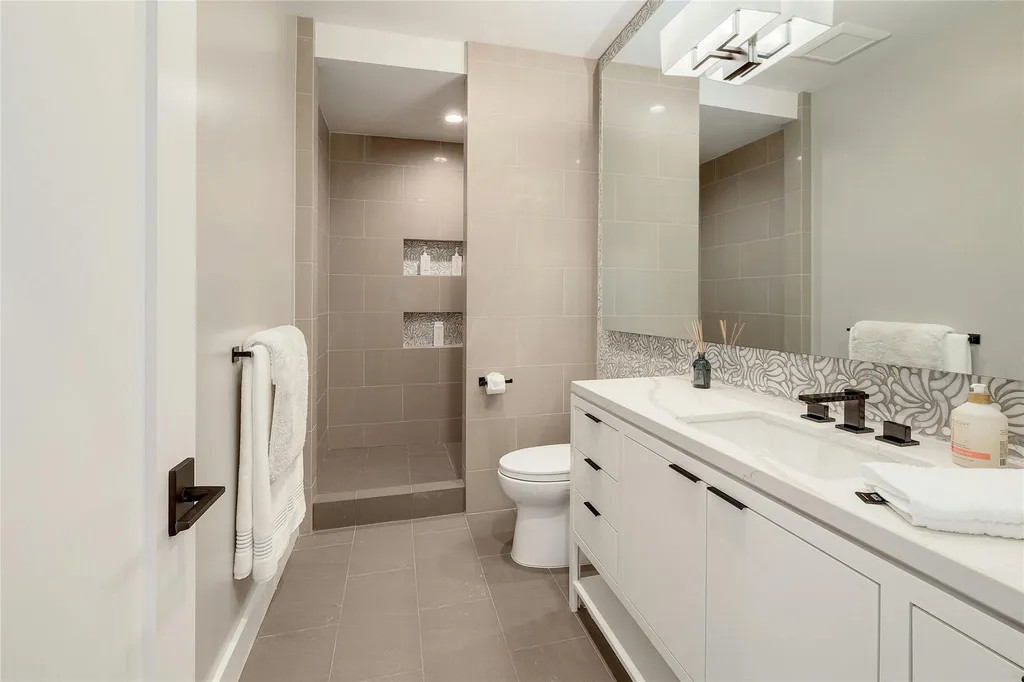 4703 Highland Terrace Austin TX 78731
