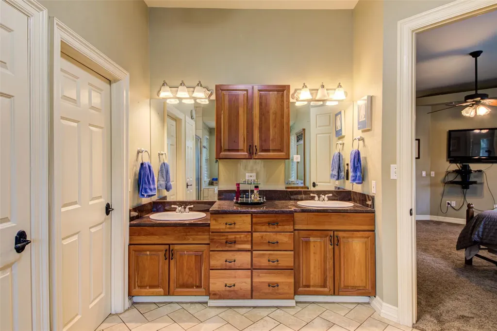 465 Hannah Drive Dripping Springs TX 78620