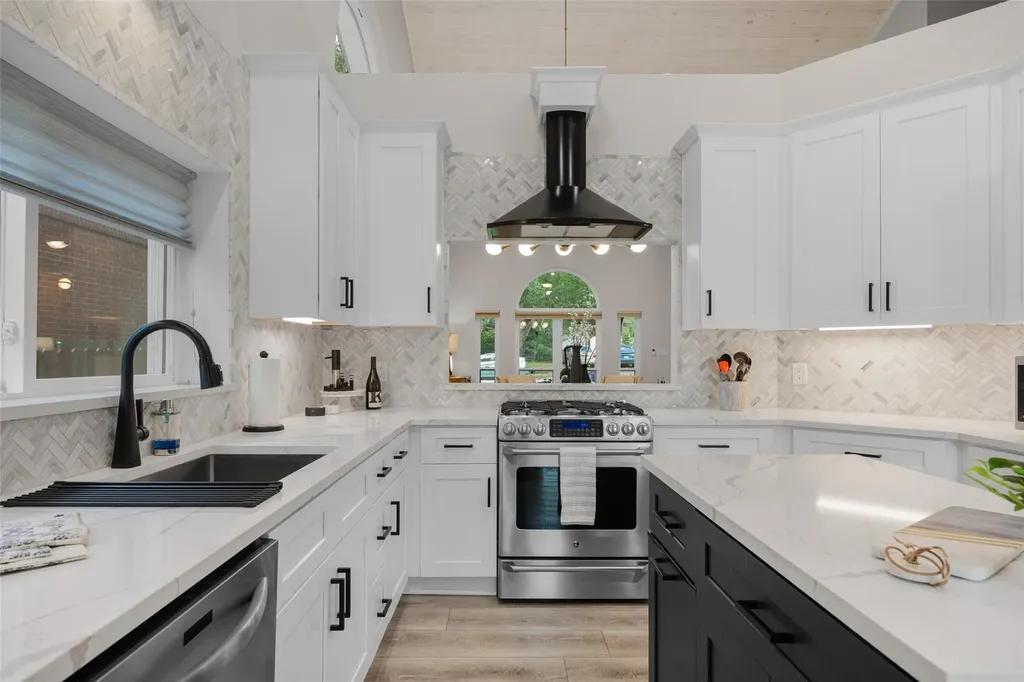 1211 Cardinal Lane Round Rock TX 78681