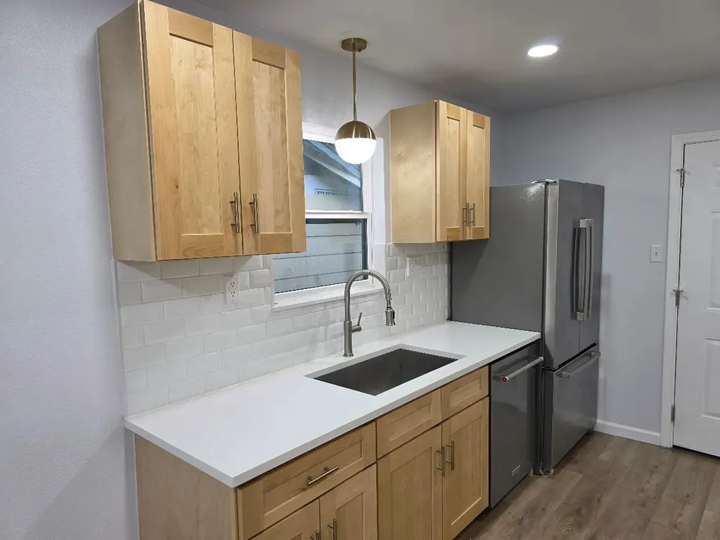 4803 Peach Grove Road Austin TX 78744