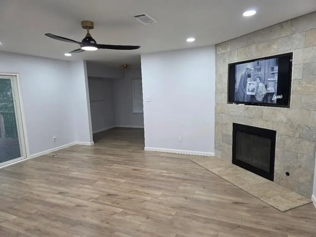 4803 Peach Grove Road Austin TX 78744