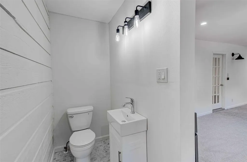 110 W Saint Johns Avenue Austin TX 78752