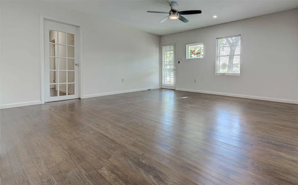 110 W Saint Johns Avenue Austin TX 78752